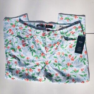 Charter Club Women's Bristol Capri Sz. 16 White/Flowered Tummy Slimming, Stretch